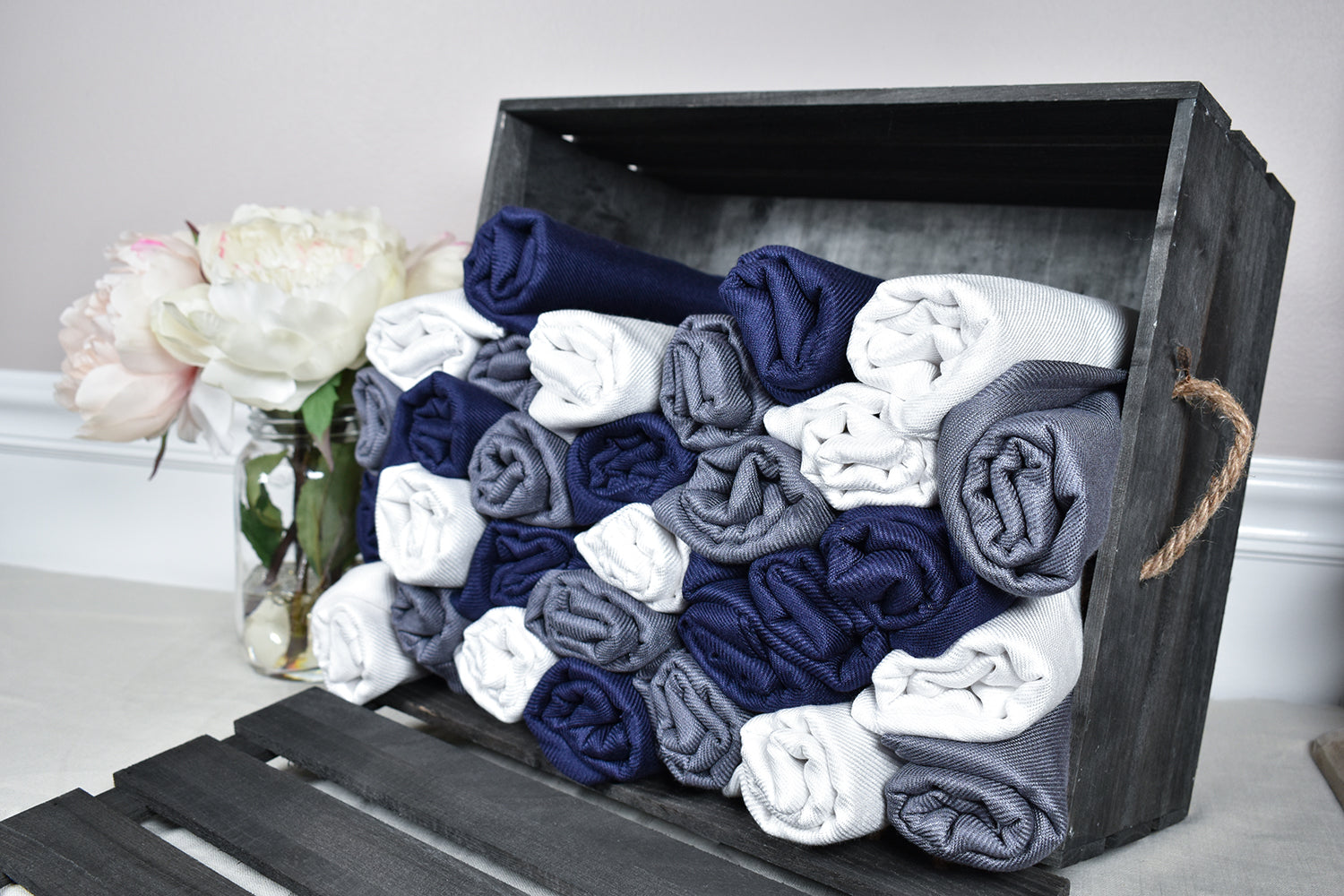 30 Pashmina Shawls & Crate - Wedding, Bridal Shower, Bridesmaid Gift
