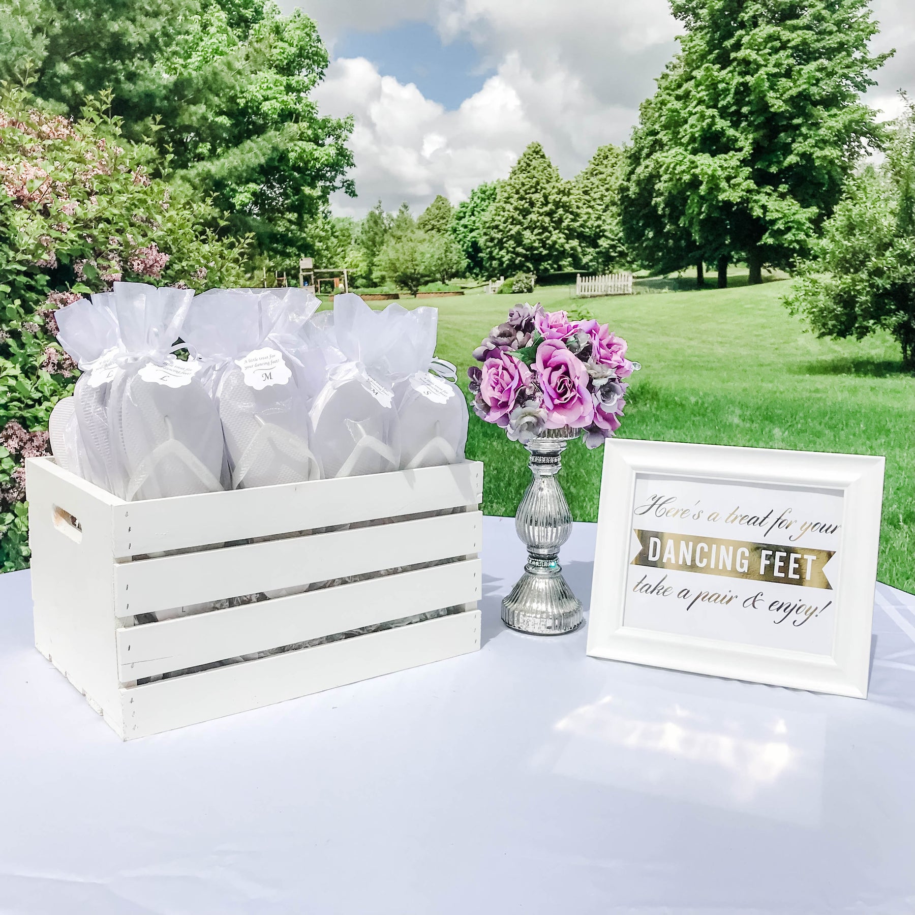 White Dream Crate Bulk Flip Flop Bundle (20 Pairs)