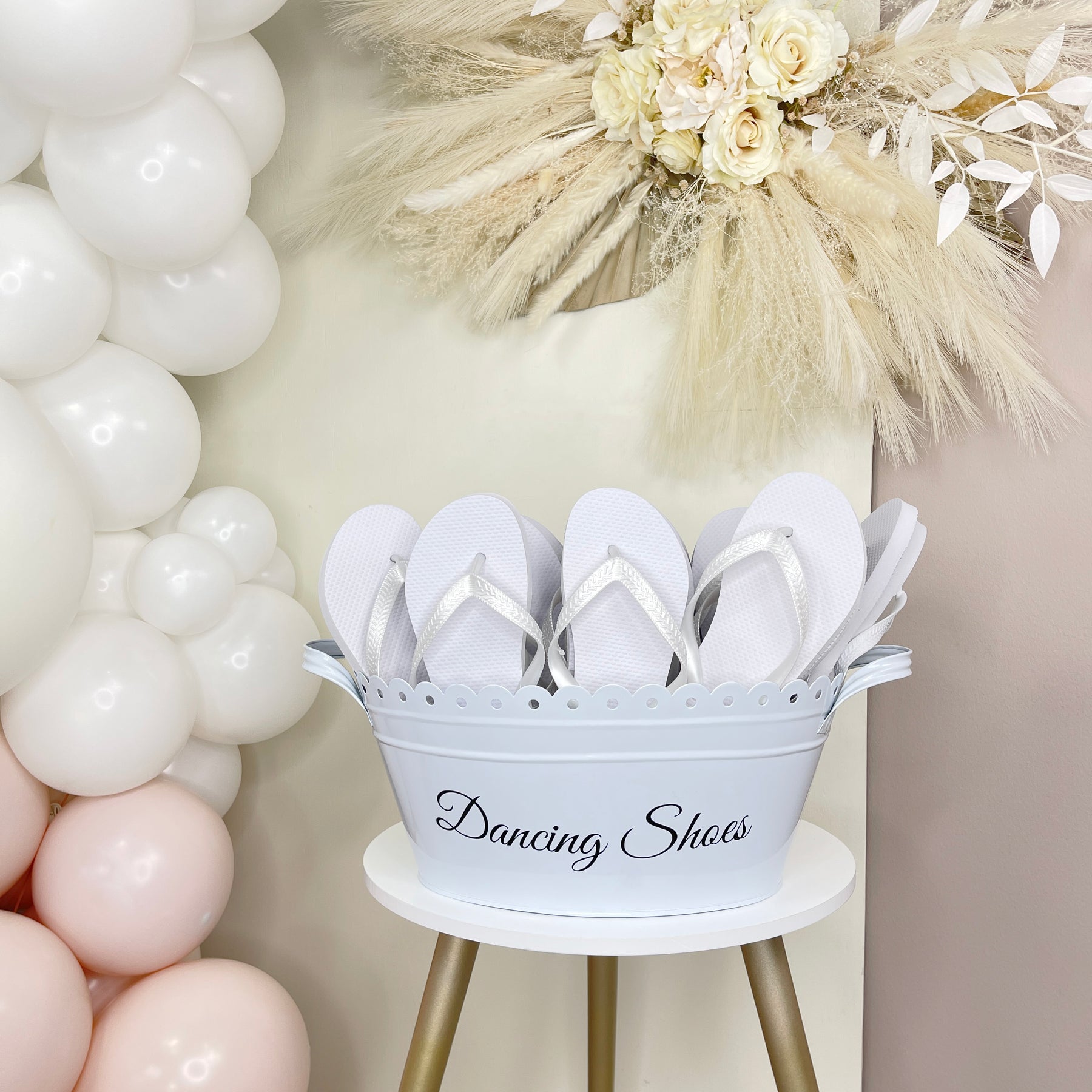 Pearly White Flip Flops in Bulk, 20 Pairs