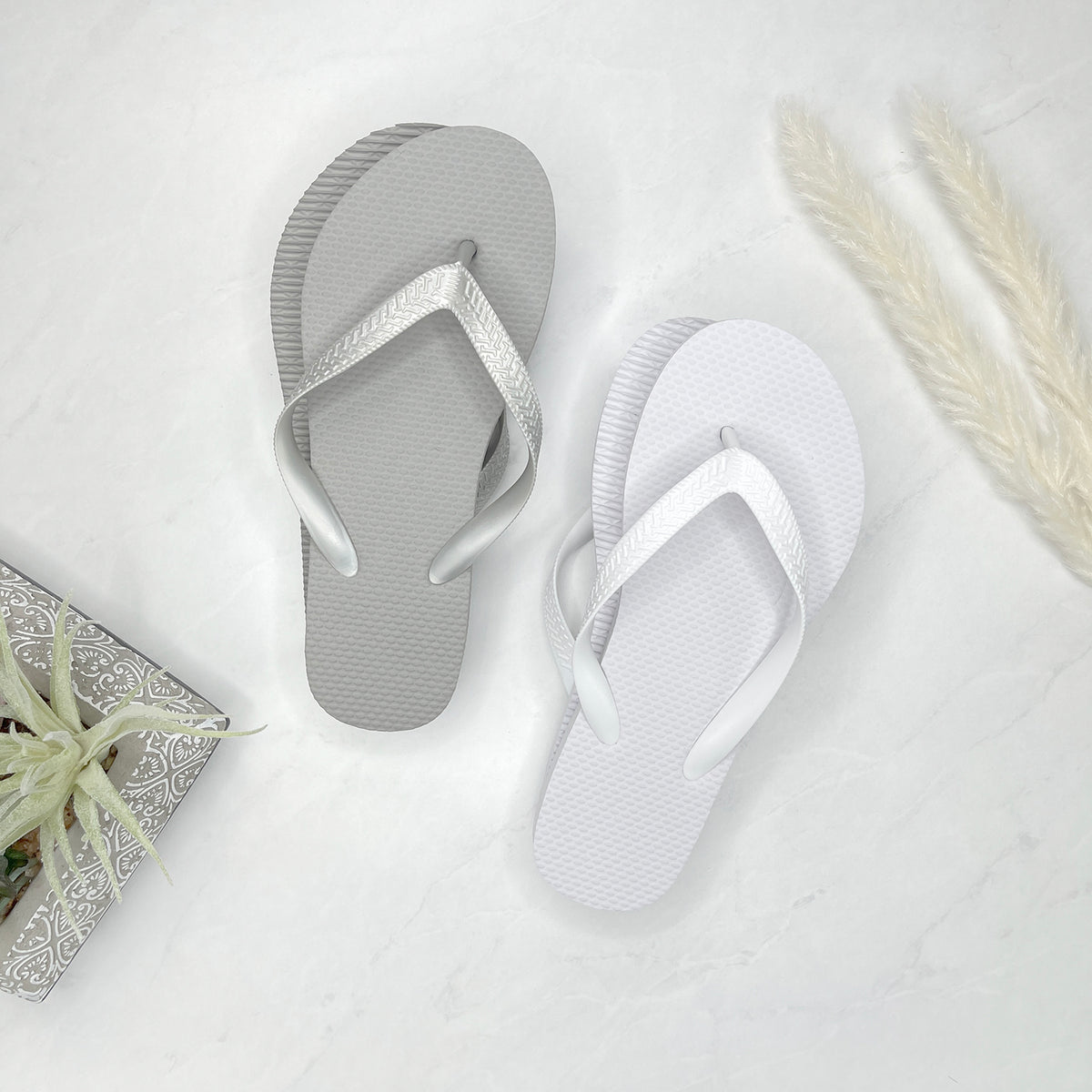 Silver & White Flip Flops in Bulk, 40 pairs